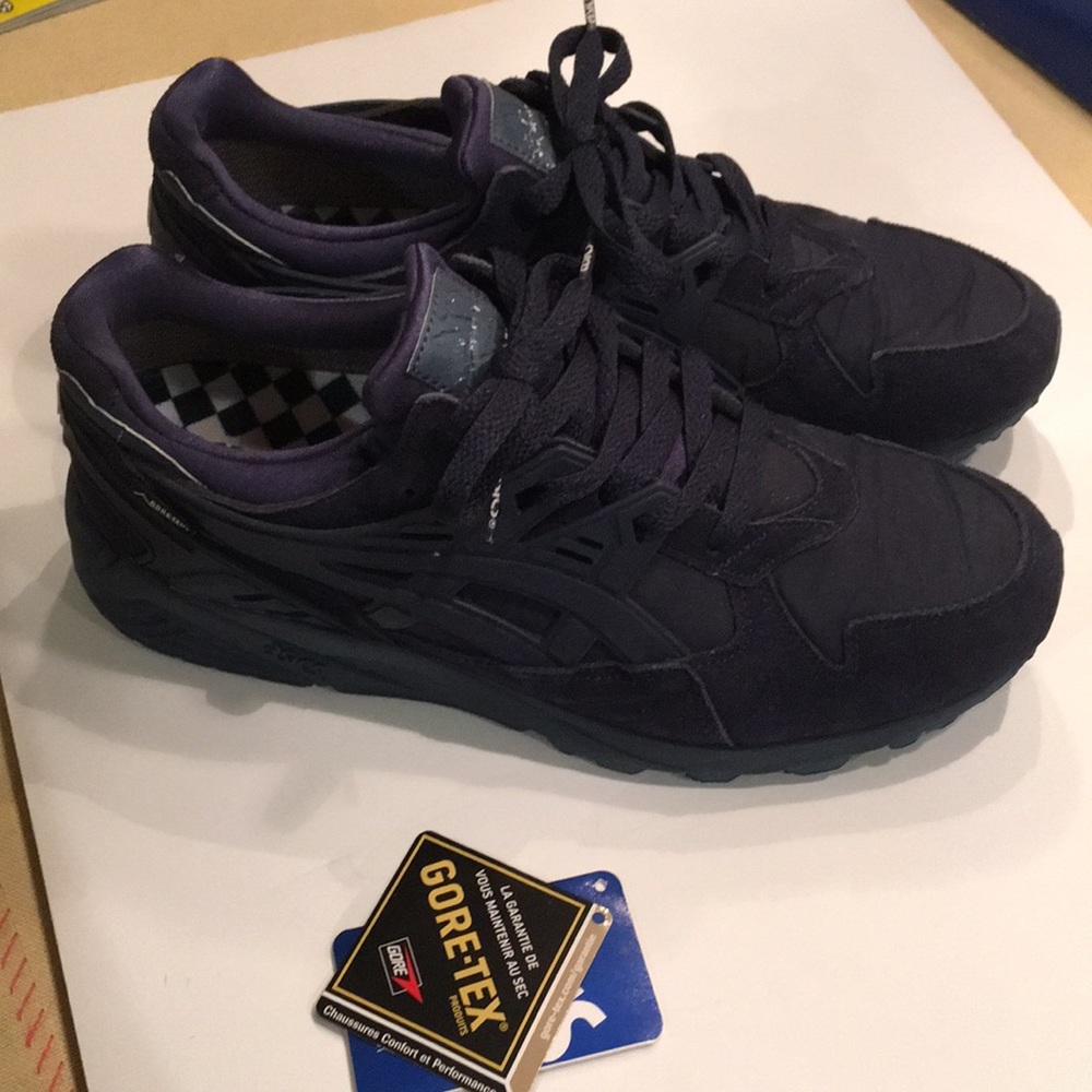 ASICS gel kayano trainer navy purple USED